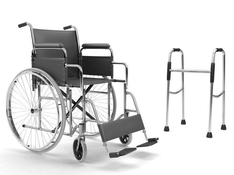 wózek inwalidzki i balkonik