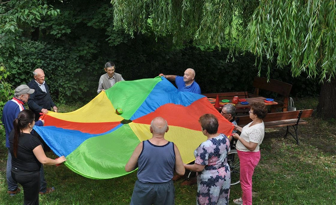 opiekunka wraz z podopieczną